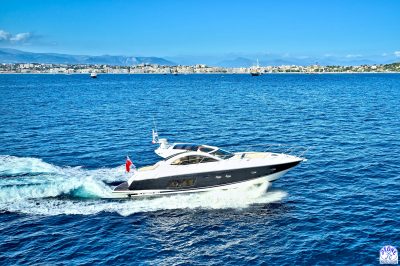 yacht-en-mer